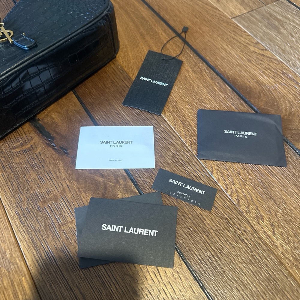 Saint Laurent Black Croc-Embossed Shoulder Bag with Gold YSL Hardware - Picture 4 of 5